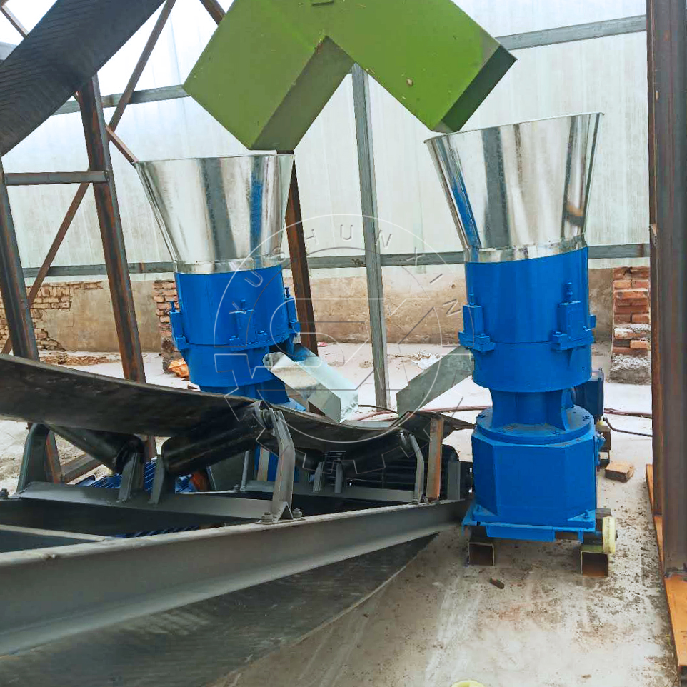 Flat Die Granulating Machine on Fertilizer Production Line