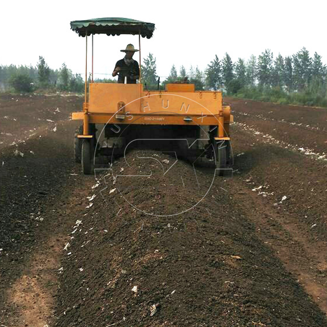 Moving Type Compost Turning Machine in Operation