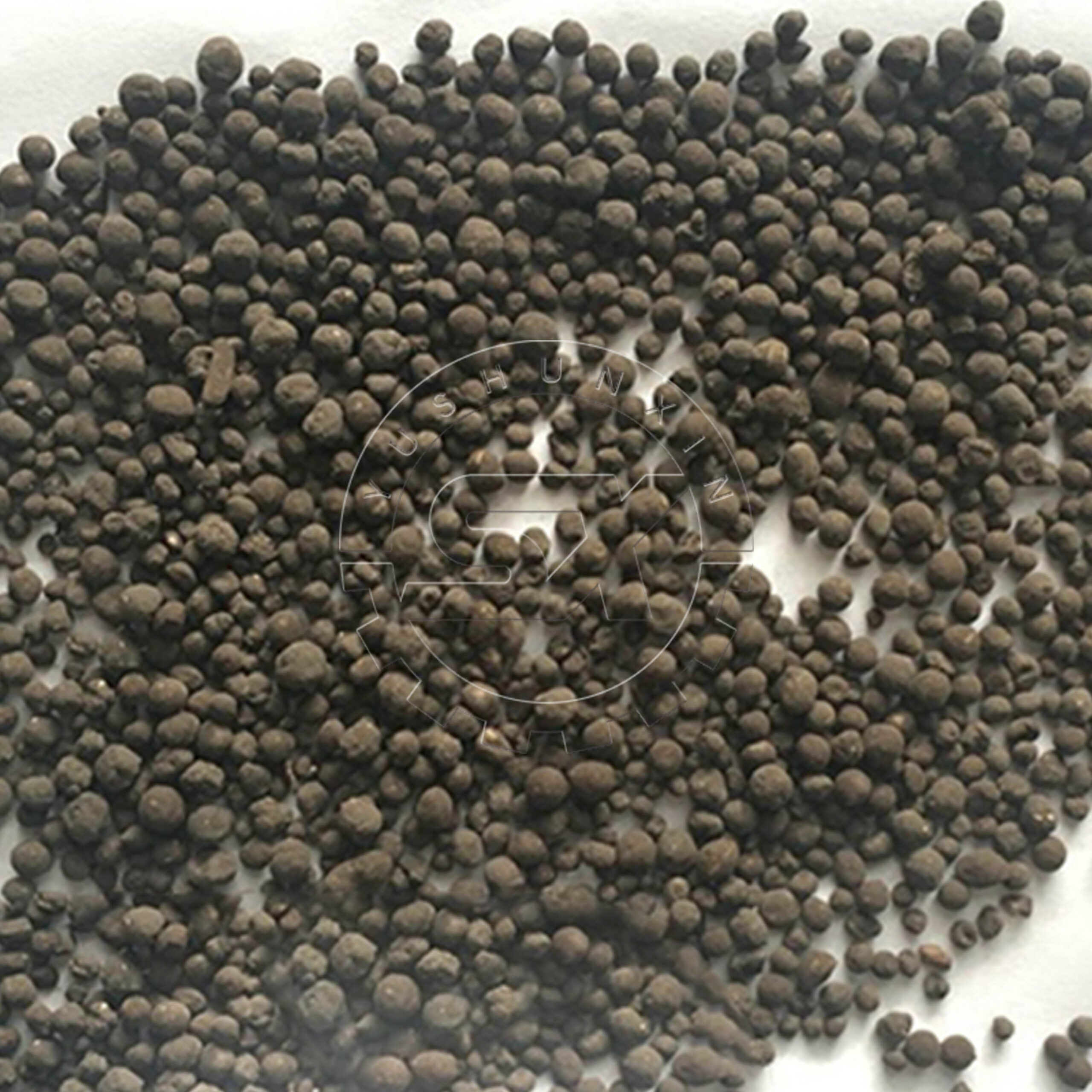 Chicken manure granules of high quality