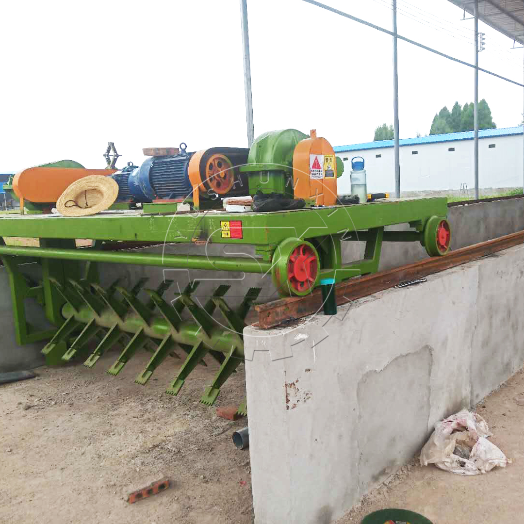 The Groove Type Composting Machine for Organic Fertilizer Production