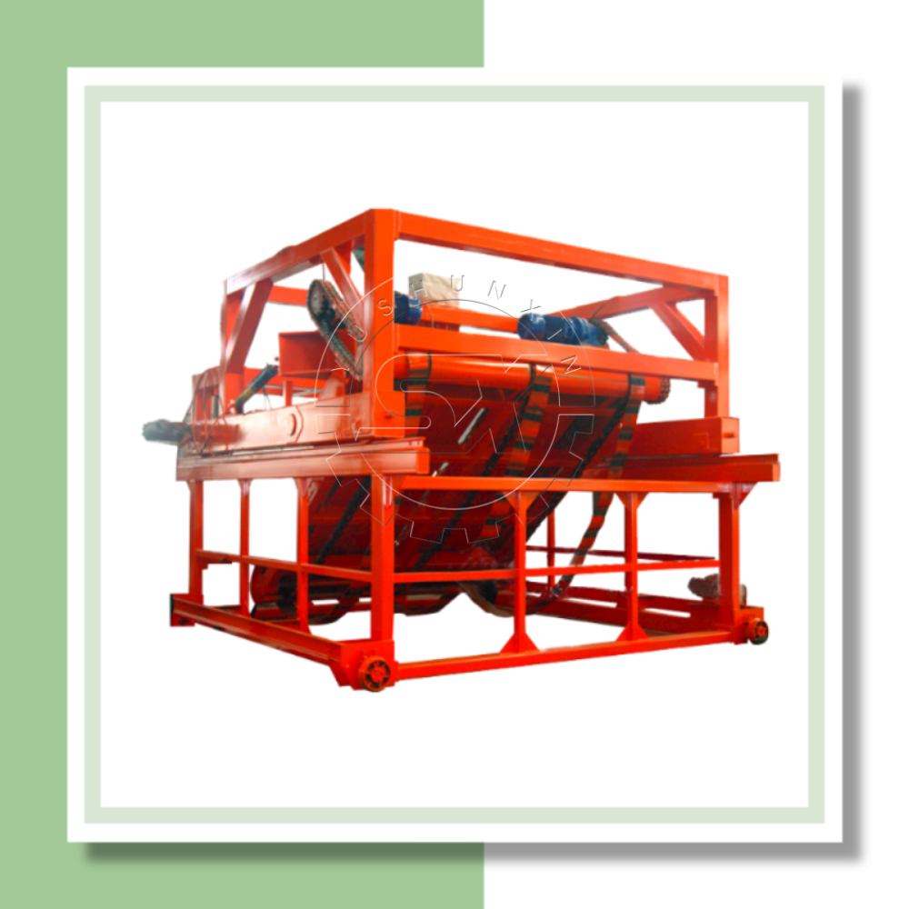 Plate chain composting machine for chicken manure