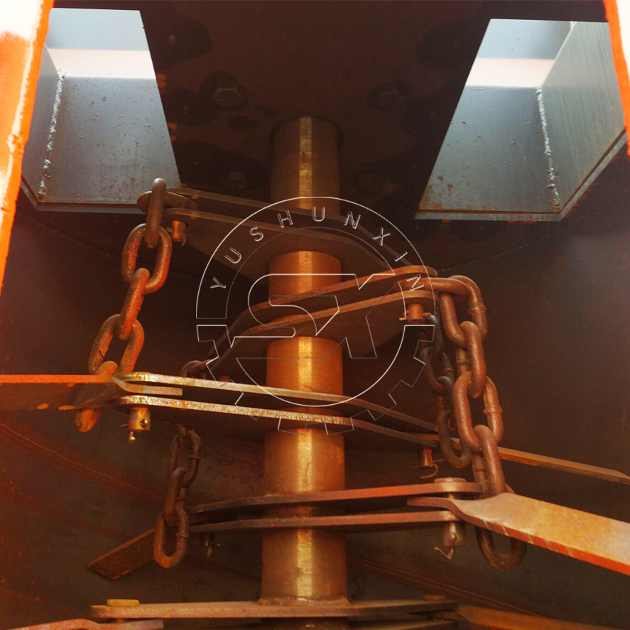 The Inside of Vertical Crushing Machine