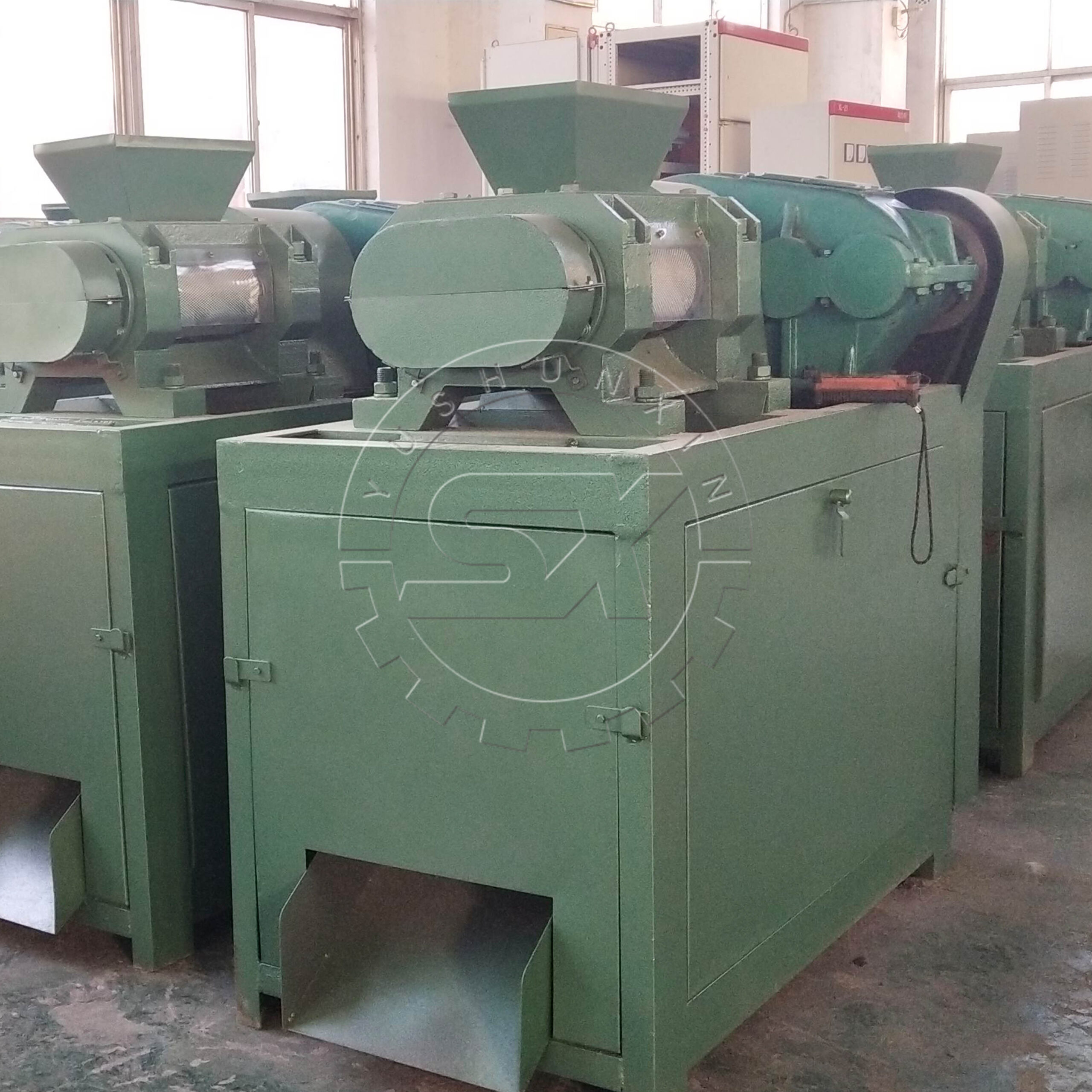 Double roller extrusion granulator for sale