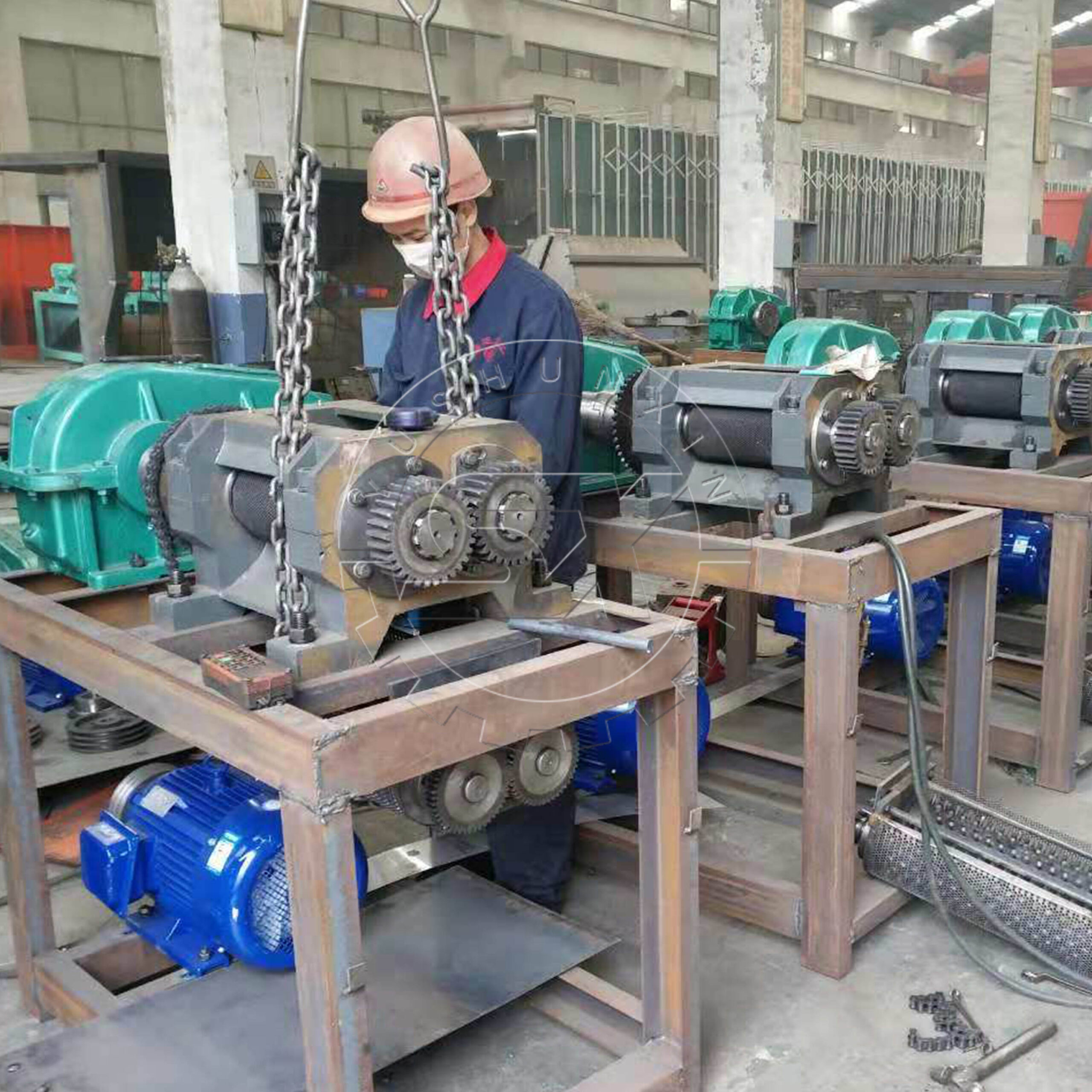 The manufacturing of roller press granulator in our factory