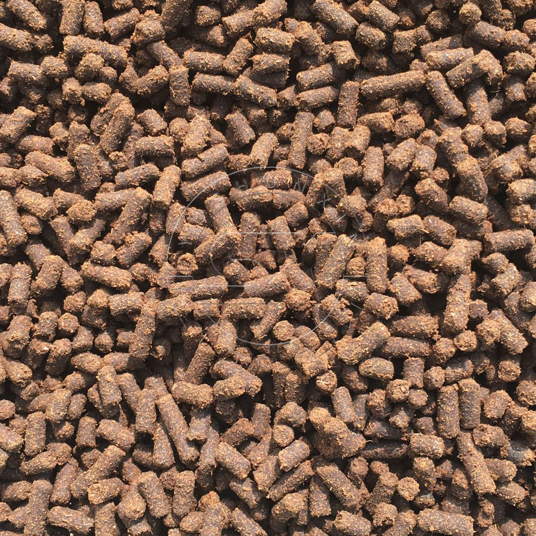 Fertilizer pellets in a uniform shape and size